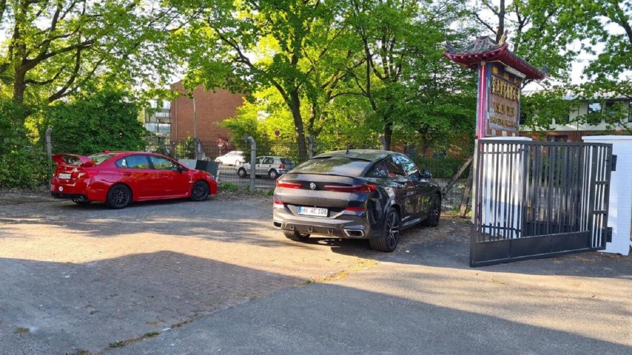 Ado Pension Wedel Bagian luar foto